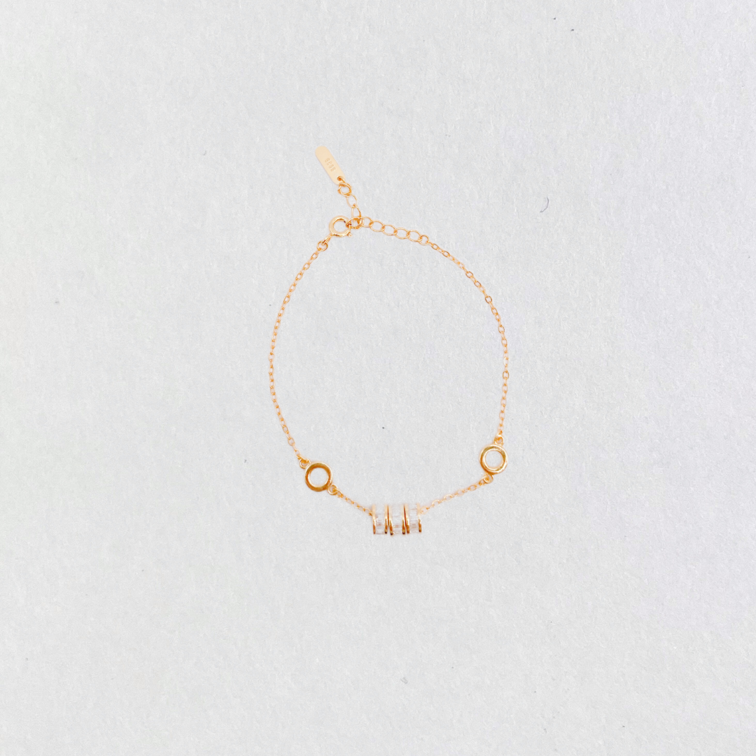 Dainty Ice bracelet