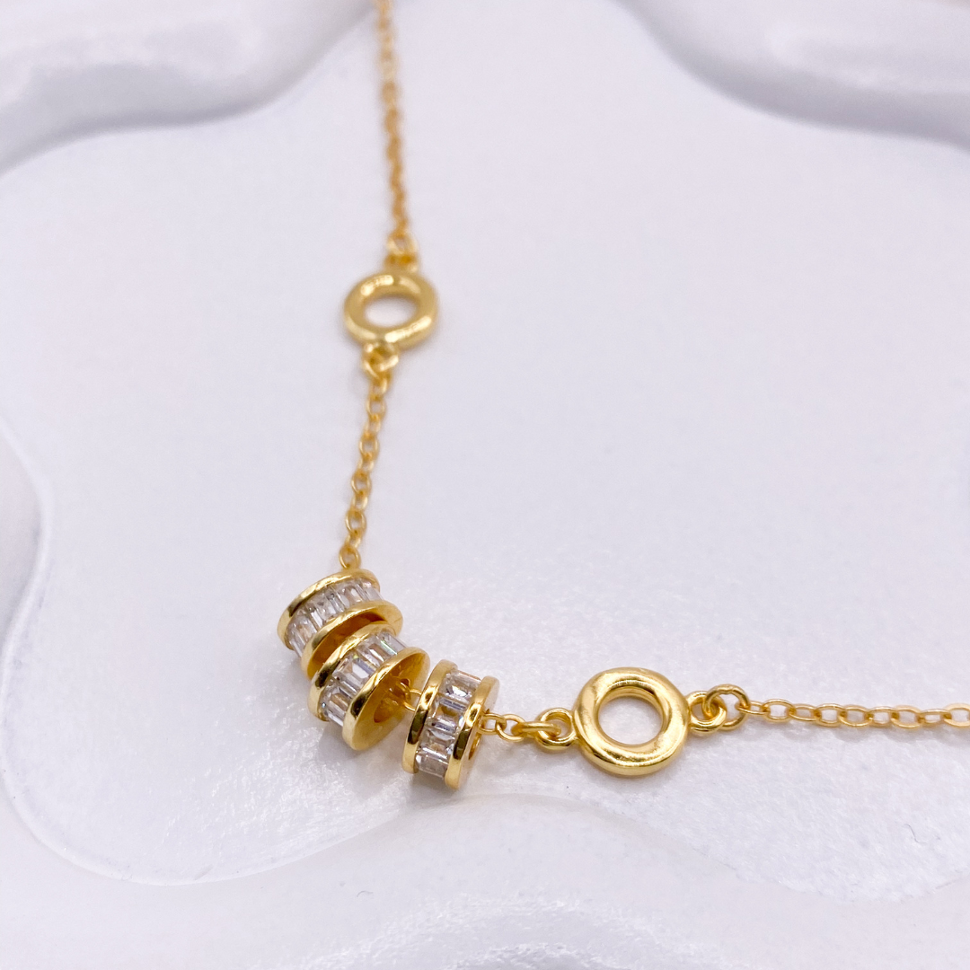 Dainty Ice bracelet